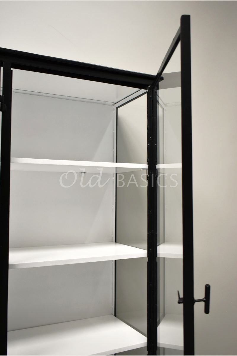 Detail van Apothekerskast Ilya trois NB Grand, zwart, materiaal staal